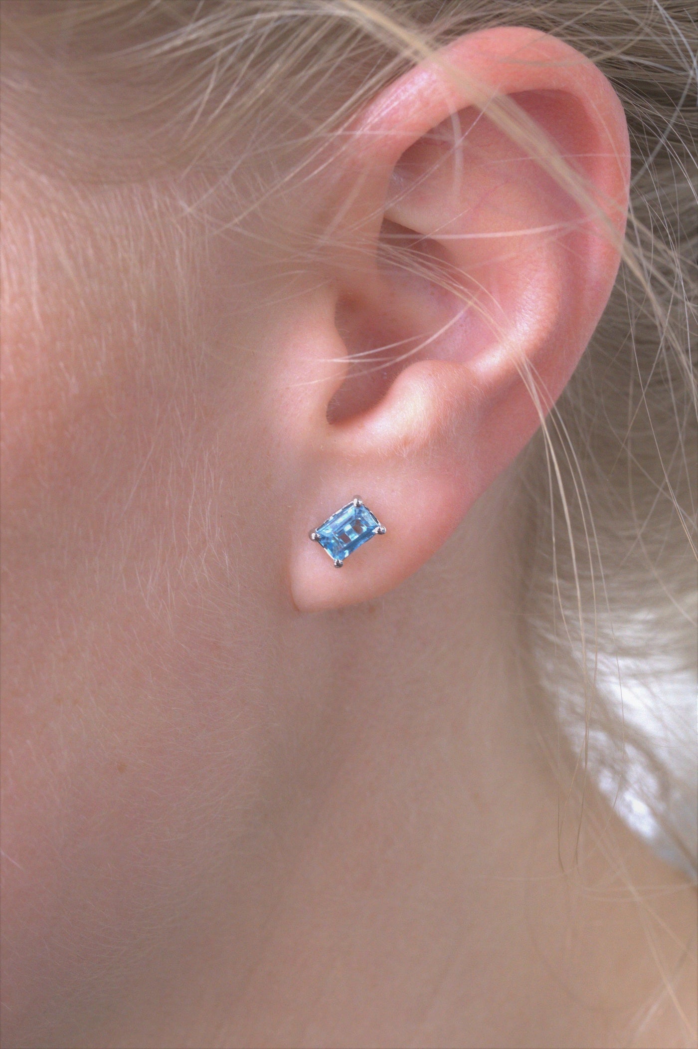 Emerald Birthstone Earrings (14kt) - Olivia for Kids